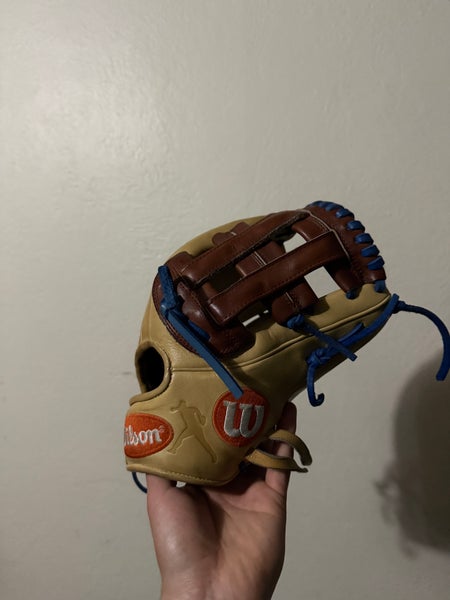 2016 Wilson A2K DW5 RH Infield Baseball Glove 12" (Used)