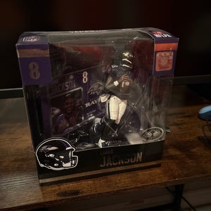 Lamar Jackson Platinum Edition Figurine