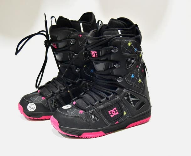NEW DC SNOWBOARD BOOTS WOMEN SIZE 10