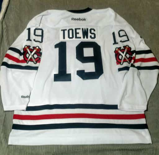 Chicago Blackhawks 2015 Winter Classic Jersey - Jonathan Toews