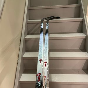 (2 pack) Senior CCM JetSpeed FT8 Pro Left Hand Hockey Stick P28 75 Flex Pro Stock (New)
