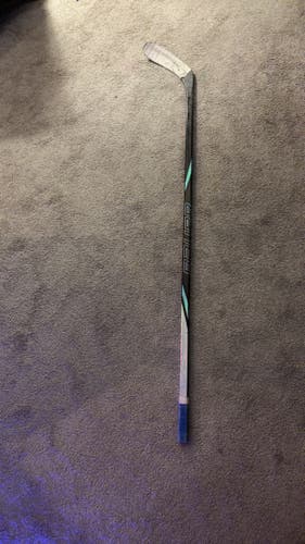 Senior Hockey Stick P28 77 Flex (Used)