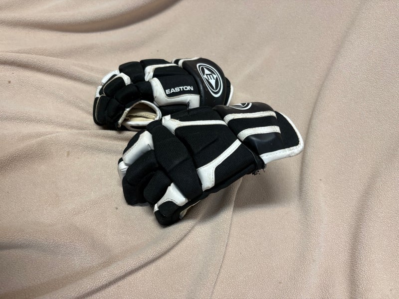Easton Stealth S3 Gloves 11" (Used)