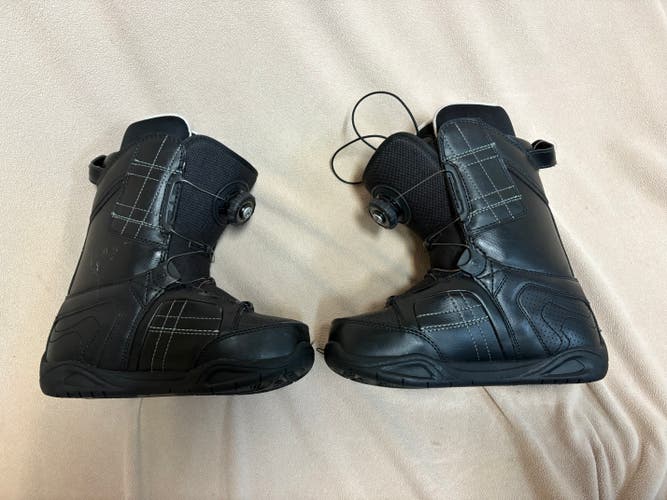 Size M 4.0 (W 5.0) K2 Veil Snowboard Boots (Used)