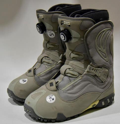 VANS OMNI BOA SNOWBOARD BOOTS WOMEN SIZE 9