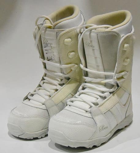 SIREN LUX SNOWBOARD BOOTS WOMEN SIZE 7