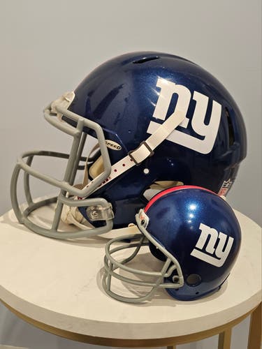 Riddell New York Giants Revolution Speed Full-Size Authentic Football Helmet (Used)