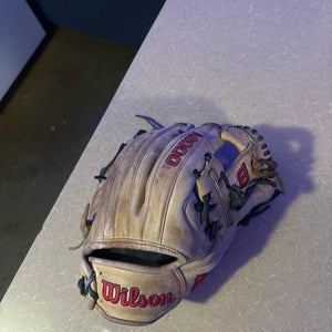 Wilson A2000 RH Infield Baseball Glove 11.5" (Used)