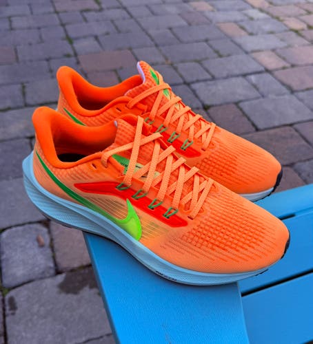 WOMENS NIKE AIR ZOOM PEGASUS 39 RUNNING SNEAKERS PEACH CREAM GHOST GREEN SIZE 9