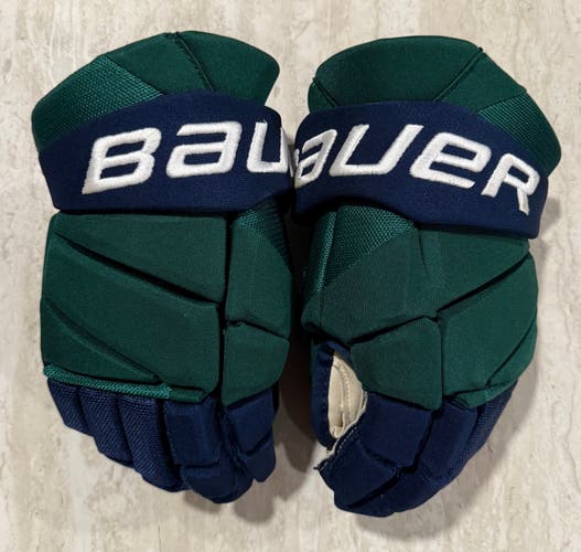 Bauer Vapor Hyperlite Gloves