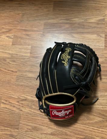 RH Baseball Glove 10.5" (Used)
