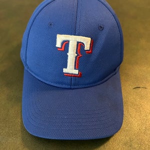 (New) Texas Rangers Baseball Cap by Team MLB