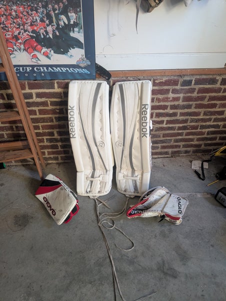 35" Reebok Regular Goalie Full Set (Used)