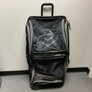 Used Demarini SPECTRE V2 BB/SB Player Wheeled Bag Black 11855-S000199111