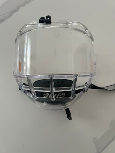 Small Bauer Concept 3 Full Shield Full Cage (Used)