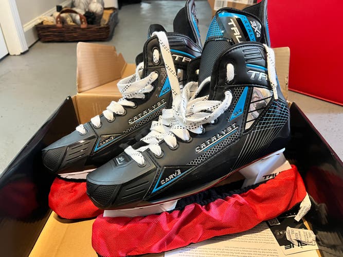 Black 2025 True Catalyst 3x4 Hockey Skates Regular Width 11.5 (New)