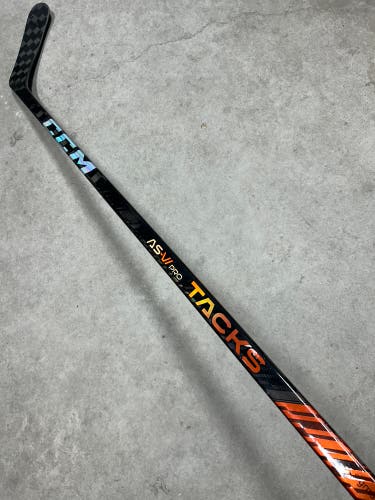 80 Flex P92M New Senior CCM Right Hand Pro Stock Tacks AS-VI Pro Hockey Stick
