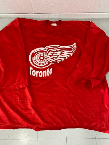 Toronto Red Wings mens league game Jersey