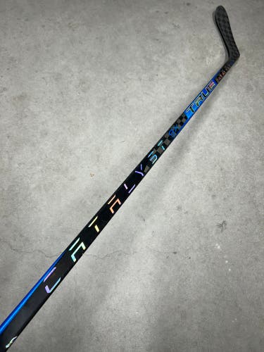 80 Flex P28 Senior True Catalyst 9x Left Hand Hockey Stick Pro Stock (New)