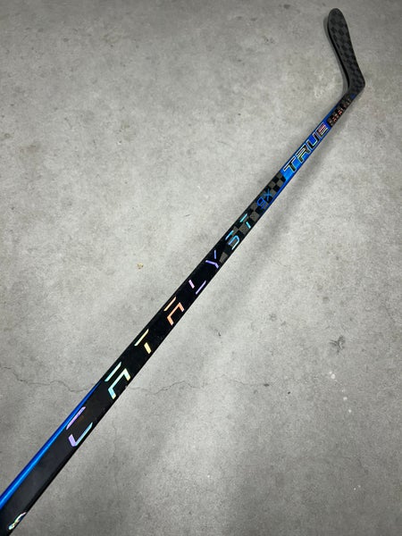 80 Flex P28 Senior True Catalyst 9x Left Hand Hockey Stick Pro Stock (New)