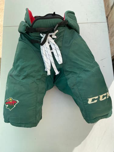 Wild Senior Medium CCM HP45X Hockey Pants Pro Stock (Used) 8375