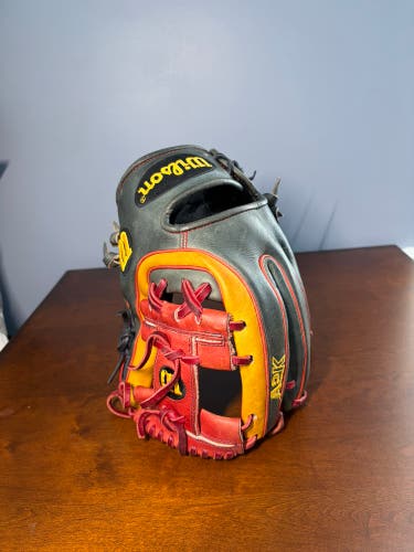 Wilson A2K Datdude RH Infield Baseball Glove 11.5" (Used)