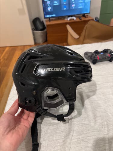 Medium Bauer Re-Akt 155 Helmet Pro Stock (Used)