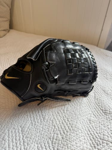 Nike Pro Gold Tradition RH Pitcher's Baseball Glove 12" (Used)