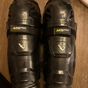 Bauer Supreme M5 Pro Shin Pads (Used)