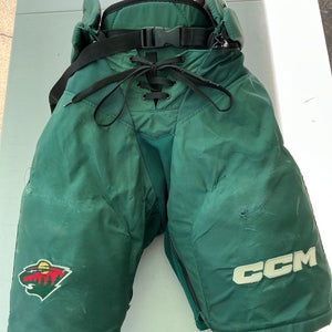Wild Senior Medium CCM HPTKXP Hockey Pants Pro Stock (Used) 9373