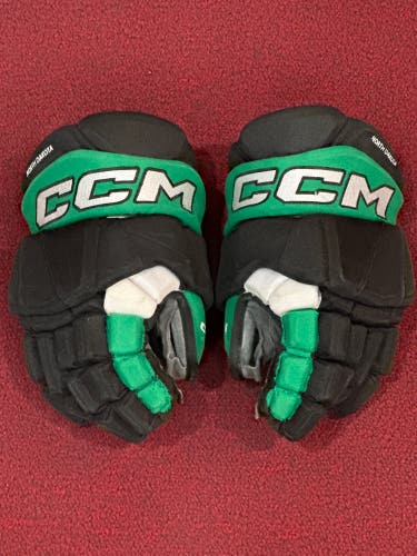 CCM Tacks XF Pro Gloves 13" Pro Stock Item#NDXK13