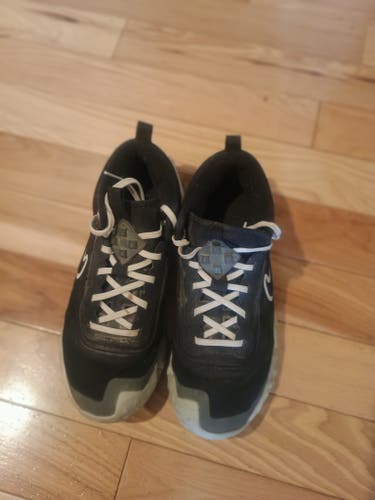 Black Men's Size M 9.5 (W 10.5) Adult Nike Low Top Turf Cleats (Used)