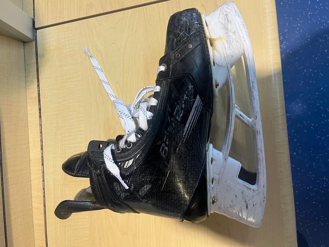 Bauer Vapor Hockey Skates Wide Width Pro Stock 7.5 (Used)