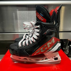 CCM JetSpeed FT6 Pro Hockey Skates Size 4 NCAA Pro Stock 238mm Wide Fit (New)