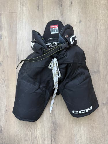 Junior Medium CCM Vector Plus Hockey Pants (Used)