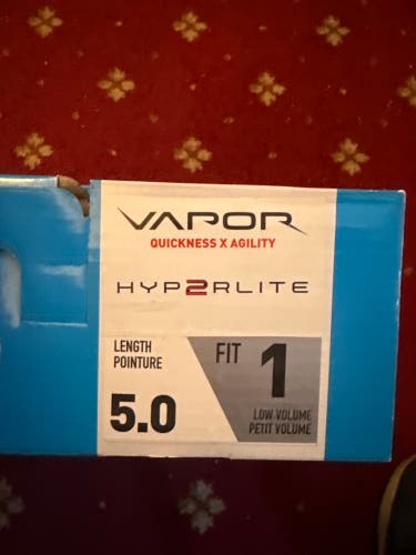 2023 Bauer Vapor Hyperlite 2 Hockey Skates Size 5 (New) *no blades*