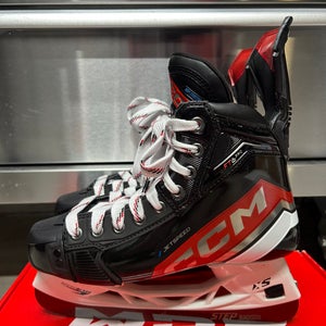 CCM JetSpeed FT6 Pro Hockey Skates Size 5 NCAA Pro Stock 247mm Tapered Fit (New)