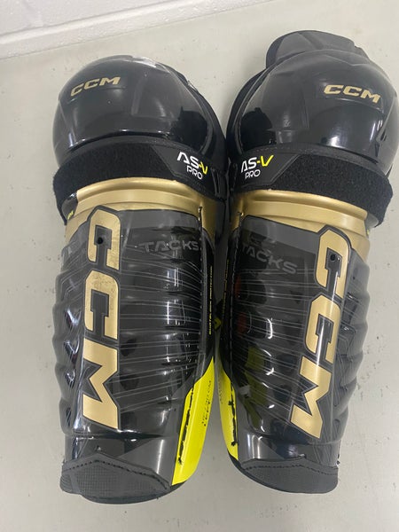 CCM Tacks AS-V Pro 12" Shin Pads