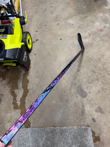 Senior Bauer Twitch Left Hand Hockey Stick P92 87 Flex (Used)