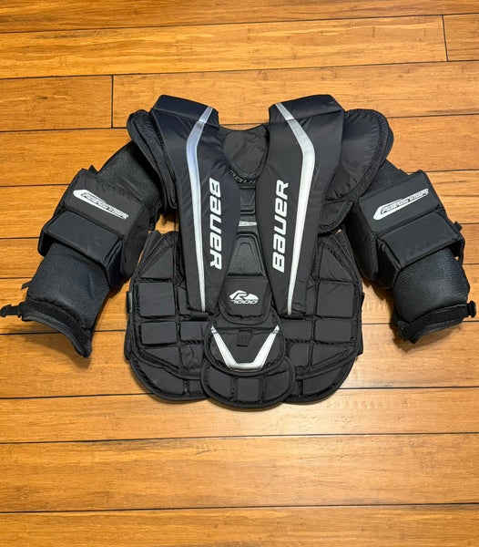 XL 2016 Bauer Reactor 7000 Goalie Chest Protector (Used)