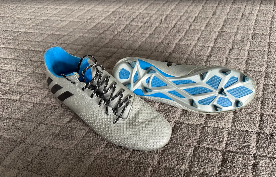 Silver Unisex Size M 8.5 (W 9.5) Adidas Messi 16.3 Molded Cleats Cleats (Used)