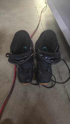 Size M 7.0 (W 8.0) Nitro Snowboard Boots (Used)