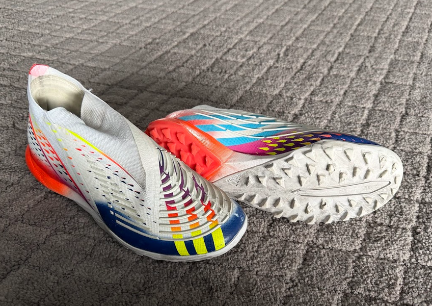 White Unisex Size M 8.5 (W 9.5) Adidas Predator edge.1 Turf Cleats Cleats (Used)