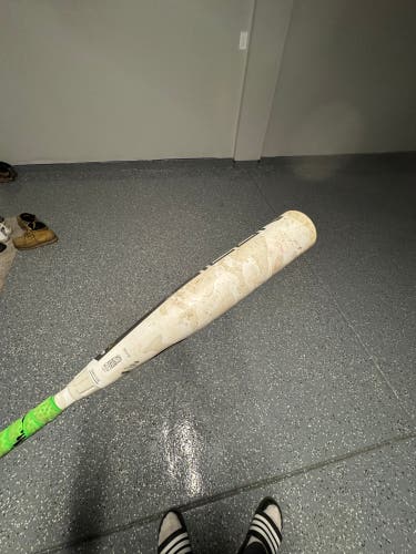 Rawlings Icon Bat (-10) 18 oz 28" (Used)