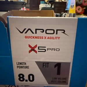 2023 Bauer Vapor X5 Pro Hockey Skates size 8 (New) *no blades*