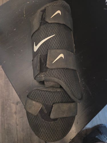 Black Senior Nike Shin Guards (Used)