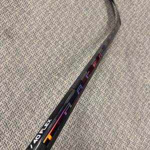 Junior Black Bauer Nexus Tracer Right Handed Hockey Stick P28 40 Flex (New)