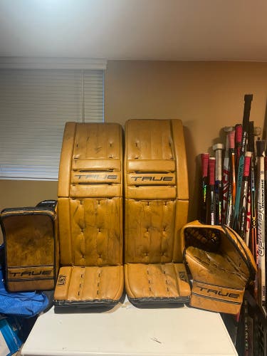 34" 2023 True L87 Regular Goalie Full Set Pro Stock (Used)