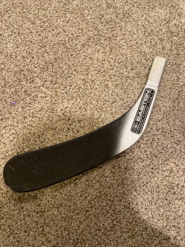 New Easton Synergy II RH Blade Forsberg