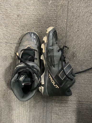 Used Nike TROUT CLEATS BB/SB Cleats Black Junior 04.5 11614-S000230502